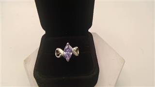 Purple Stone Lady's Silver & Stone Ring 925 Silver 3.04g Size:5